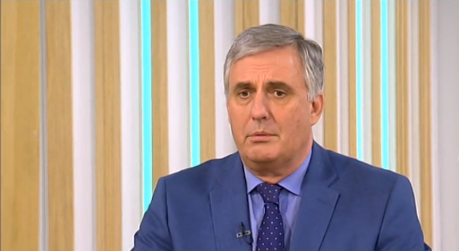 Калфин хвърли светлина върху задкулисието на Макрон в ЕС