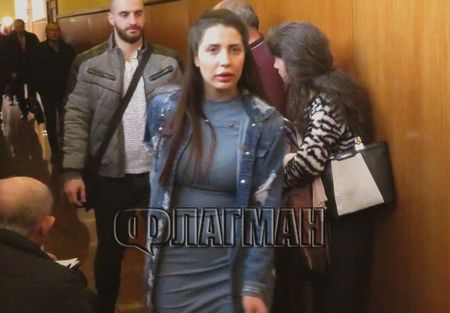 Дъщерята на Митьо Очите с горещи разкрития след кървавото ВИДЕО за схватката в 4You 
