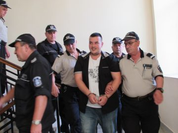 Чудовището Юзджан, горил и рязал съперник, се върна в България (СНИМКИ)