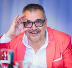 Моден експерт със съвет към политиците