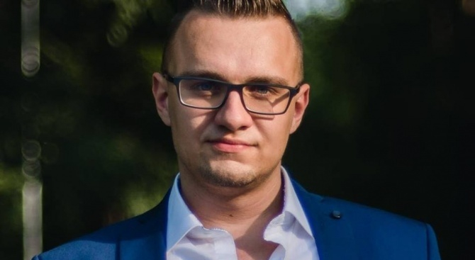 Хакерът Кристиян ровел в ЕГН-тата на Бойко Борисов и Цацаров, имал си файл „Търсене за бивол“ 