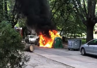 Огнен ад в столичен квартал заради човешка глупост СНИМКИ