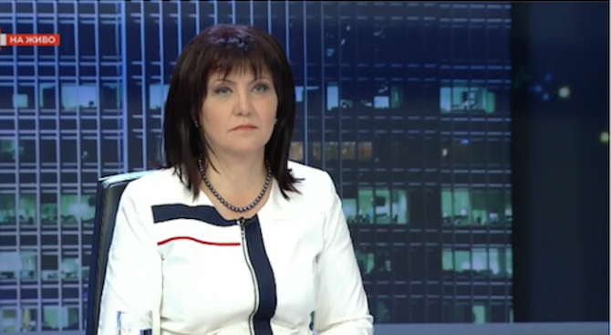 Цвета Караянчева: С ветото Радев може би искаше да провали сделката за F-16