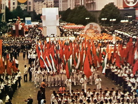 Спомени от соца: Работа и „Лада“ имаше за всеки, но...
