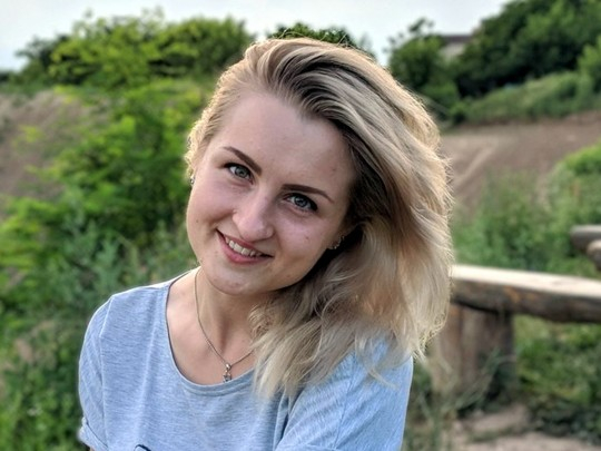 Дърт немец закла млада прислужница украинка, искала да се прибере у дома