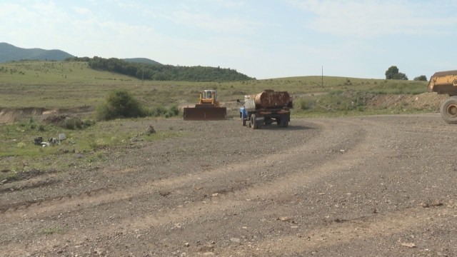 Тонове трупове заровени нелегално край сливенско село, местните са на нокти 