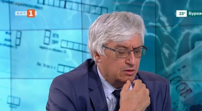 Кой трябва да плаща първите три дни болнични?