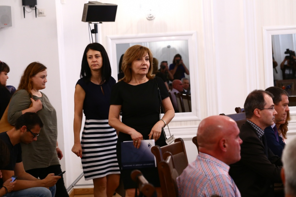Старт на анкетната комисия, разследваща теча в НАП СНИМКИ