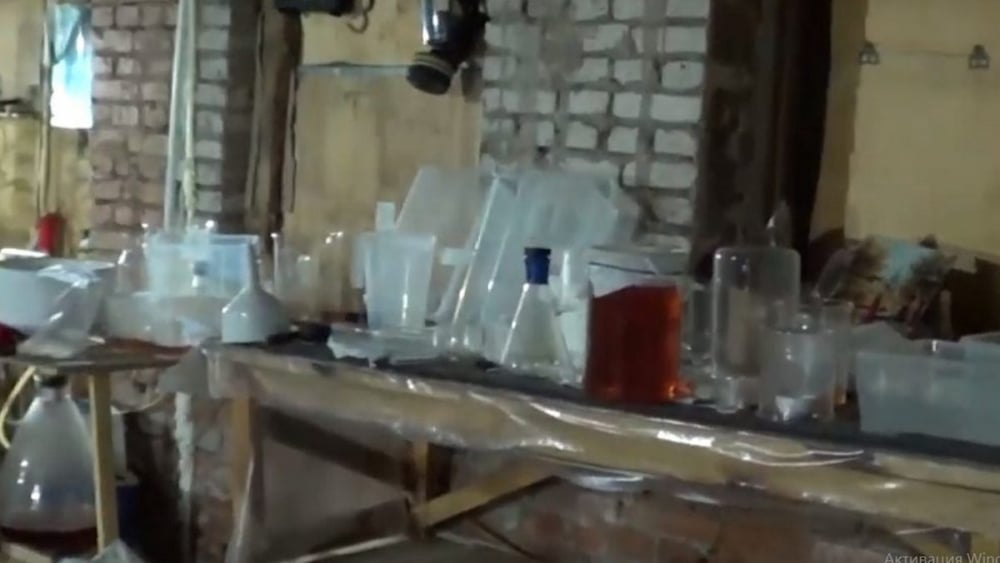 Пипнаха наркоготвача Иван, докато "готви" пико в мащабната си лаборатория