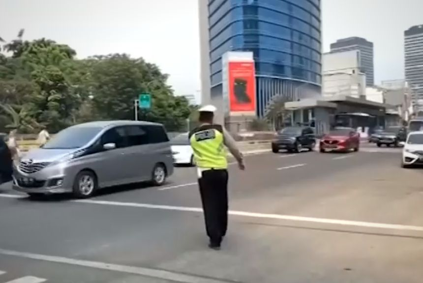 Апокалипсис на остров Ява! Близо 10 часа... ВИДЕО