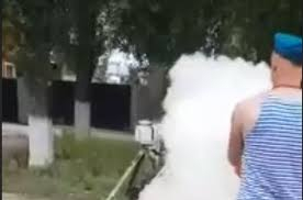 Вижте как десантчик "неутрализира" пътна камера ВИДЕО