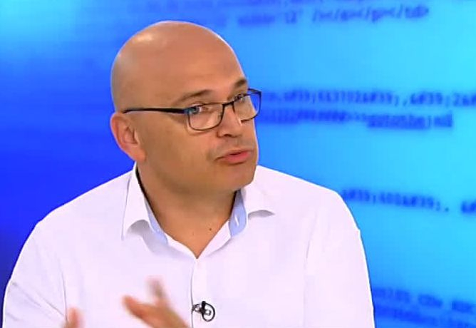 Експерт каза как измамниците пробват да източат банкови сметки след "НАП Лийкс"