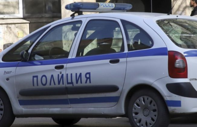 Бивш миньор се барикадира в дома си, въоръжен до зъби и стана страшно