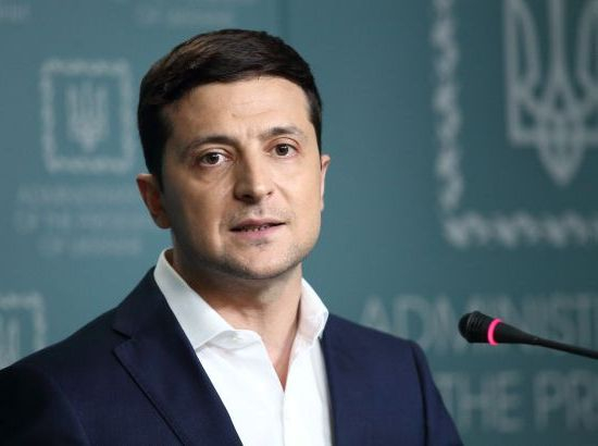 Зеленски говори с Путин по телефона, помоли го да спре убийствата