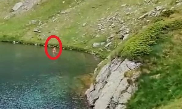 Дирят полуголия мъж, възмутил жестоко водещата Аделина Радева