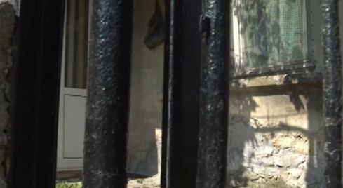 Зловещи разкрития и първи КАДРИ от къщата на ужасите в "Аспарухово"