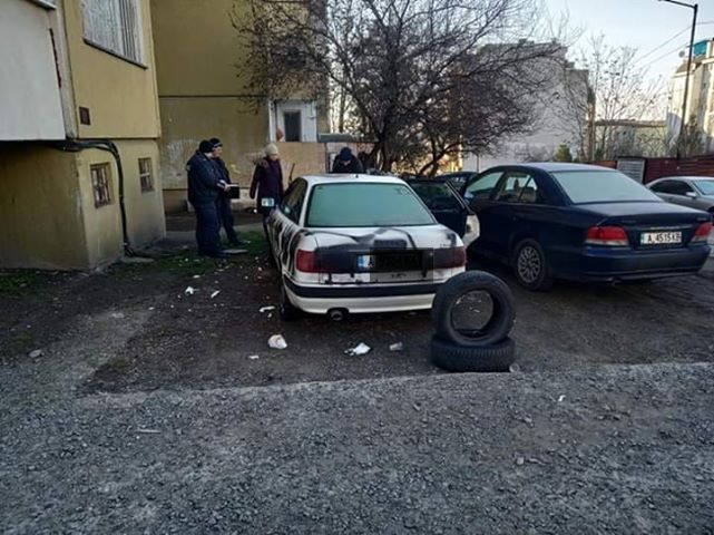 Турчин от Поморийско се разведе, взе българка за жена, но родителите му го подлудиха СНИМКИ