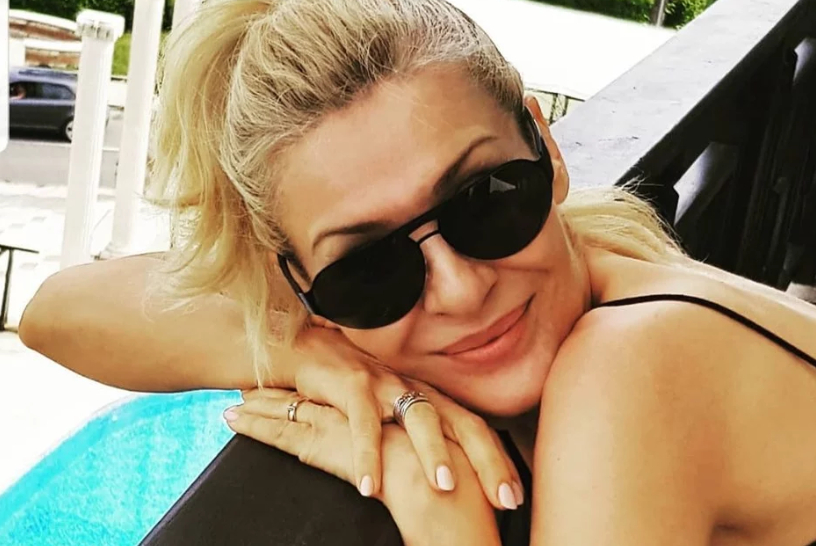 И щерката на Гала се пусна по цици СНИМКИ 18+