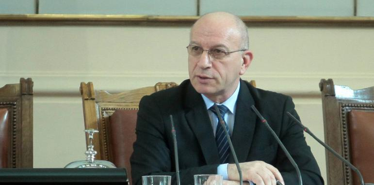 Зам.-шеф на парламента от ГЕРБ в епицентъра на тежка катастрофа с чужденци 
