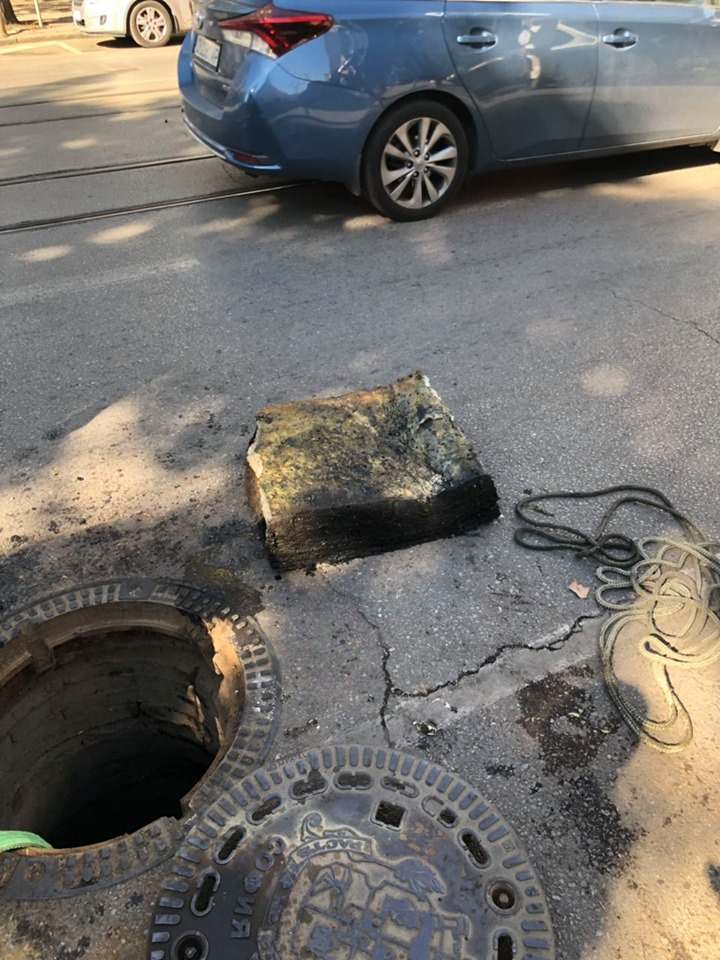 Вижте каква гадост извадиха от канал до столичен мол СНИМКИ