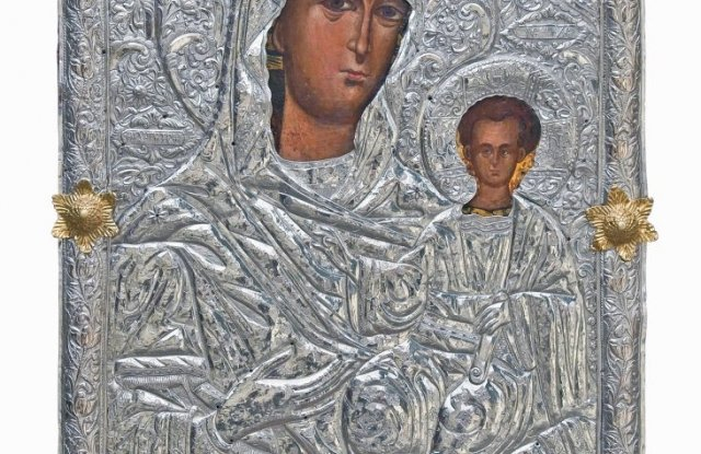 Странно знамение с икона на Богородица в Асеновград