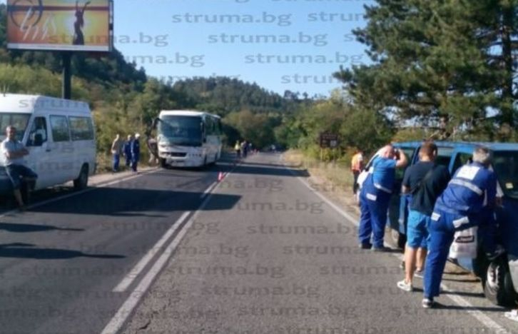 Майка и дъщеря са загинали край Кочериново СНИМКИ