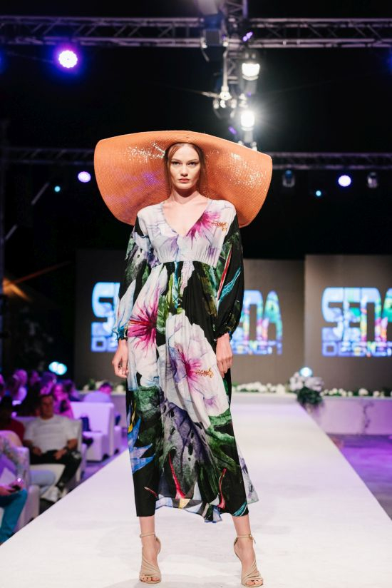 Висша мода и летен шик през втората вечер на Summer Fashion Weekend 2019