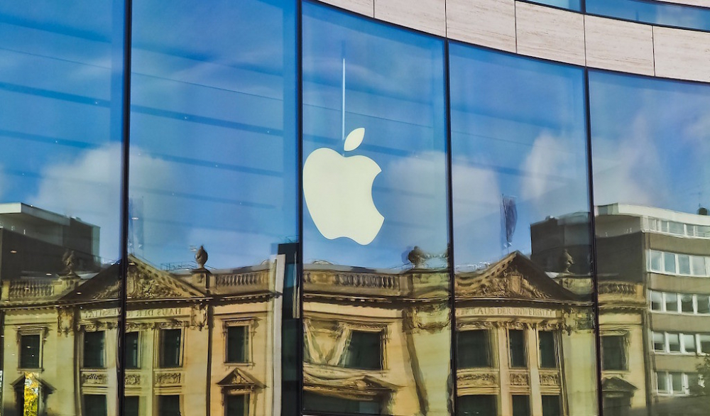 Тръмп отправи призив към Apple