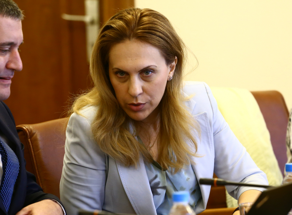 Вицепремиер заговори за много голям проблем на българите 