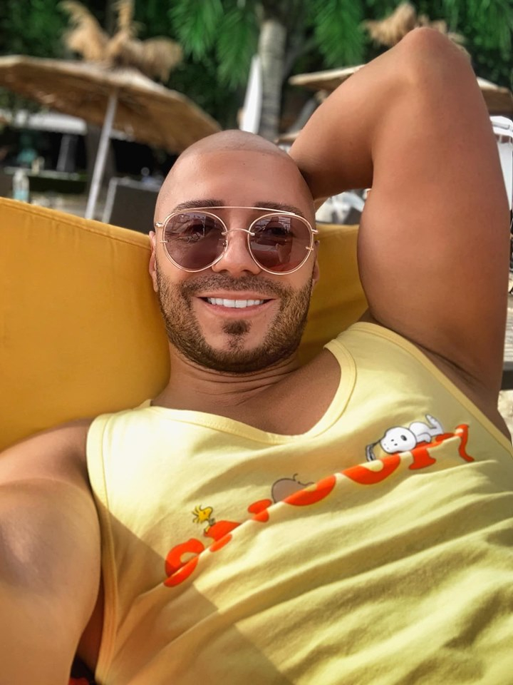 Чалга певец от "Пайнер" се пусна чисто гол, питат го за банана СНИМКА 18+