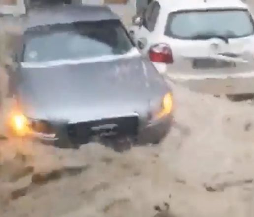 Апокалипсис: Страшна стихия помете Мадрид ВИДЕО