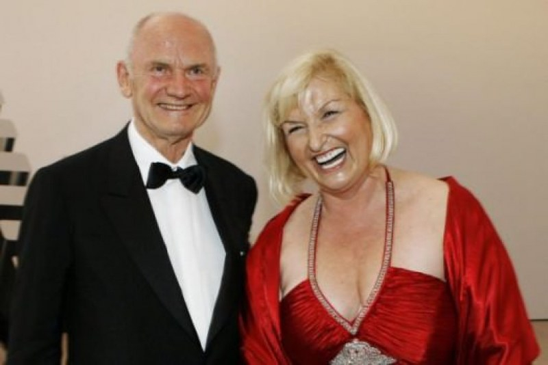 Шефът на "Фолксваген" с условие към жена си: Взима парите му, но... 