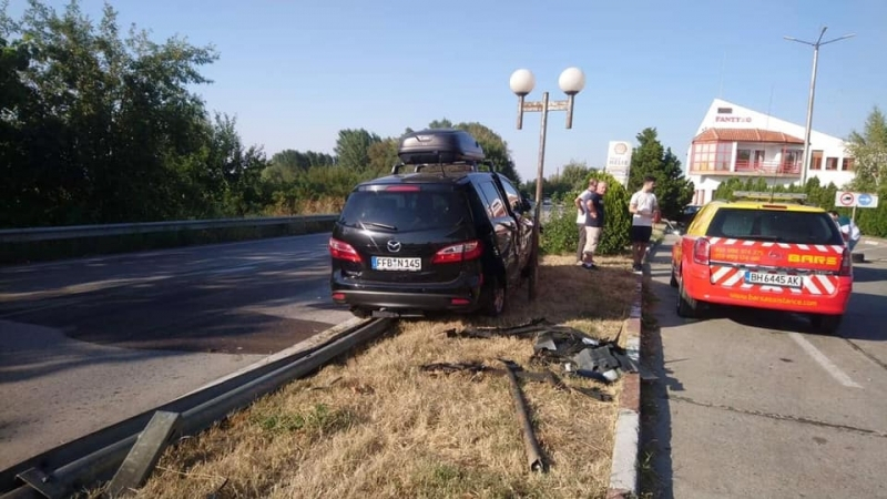 Тези СНИМКИ на кола във Видинско ще ви шашнат