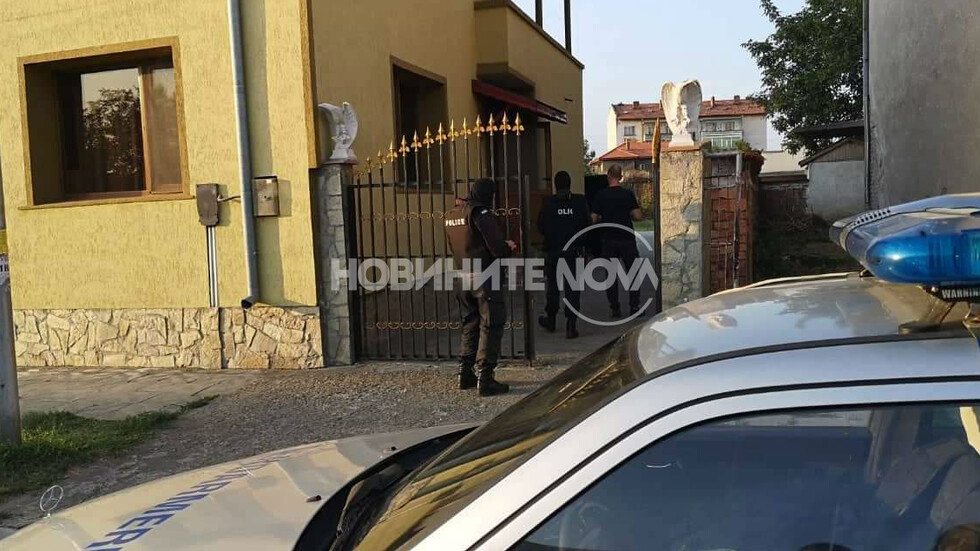Вижте СНИМКИ от спецакцията, завардила Левски