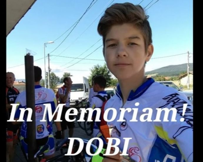 Царево потъна в сълзи заради трагично загиналия Доби ВИДЕО