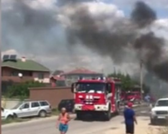 Автосервиз пламна край Благоевград