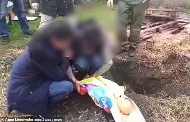 Рускиня показа как е убила бебето си, за да не умре то от глад ВИДЕО 