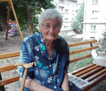 Иванка Антонова - момичето за всичко, което стана най-довереният режисьор на Тато