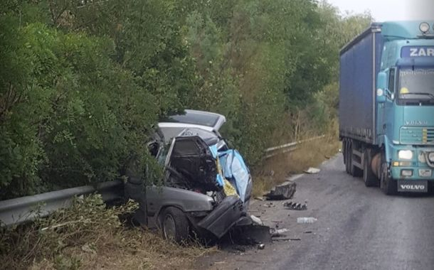Зловещи СНИМКИ разкриват какво е останало от колата ковчег на пътя Русе-Плевен 