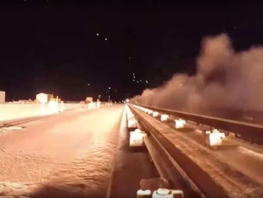 Така изглеждат 10 хиляди км/ч ВИДЕО