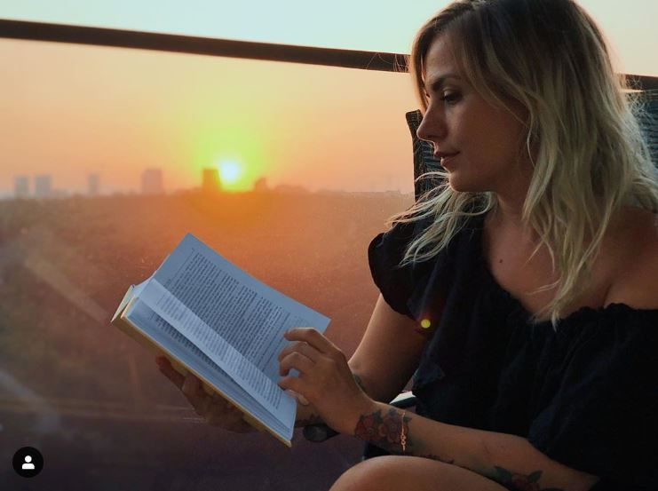  Кампания привлича интереса на младите към книгите превръщайки четенето в мода