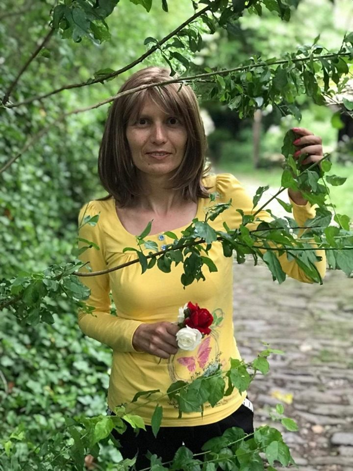 Млад българин разплака мрежата с покъртителна молба за майка си 
