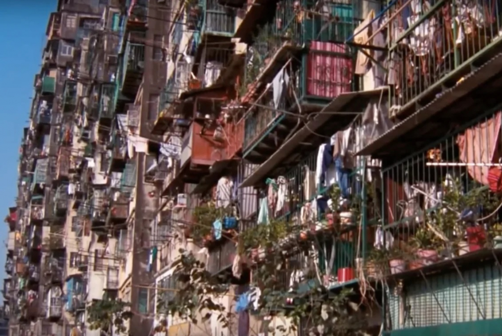 Градът зад стената, където 50 000 живеели на 27 декара 