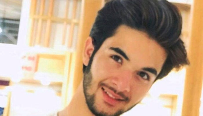 Блогър загина в ефир в адска катастрофа, погуби и приятелите си ВИДЕО 18+