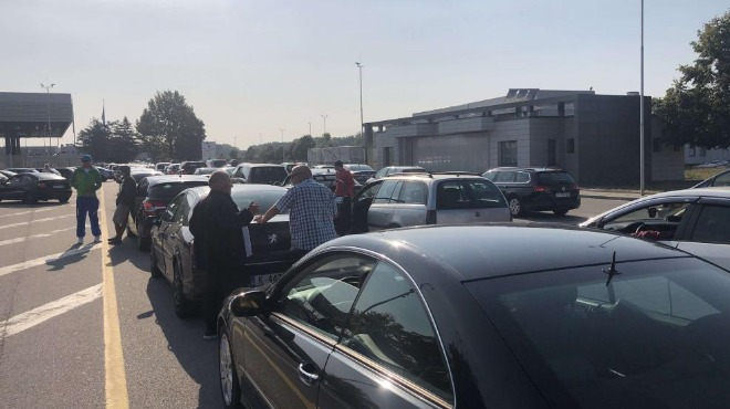 Ад на пътя: Километрична тапа на Капитан Андреево СНИМКИ