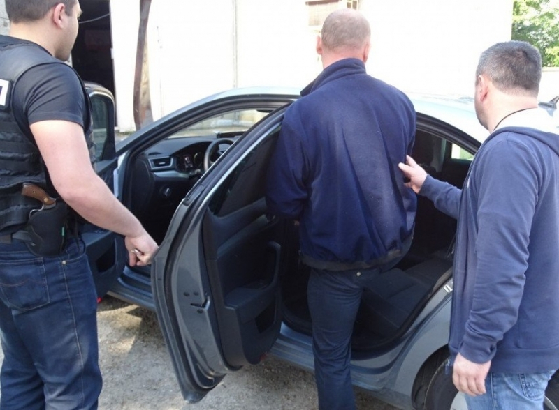 Извънредна новина! Важен роден чиновник задържан с подкуп