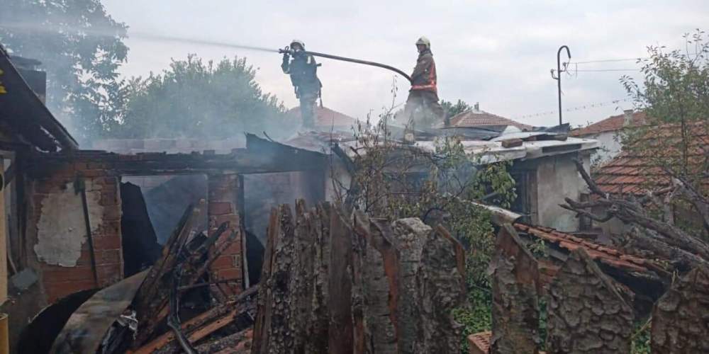 Огнен ад в Асеновградско СНИМКИ