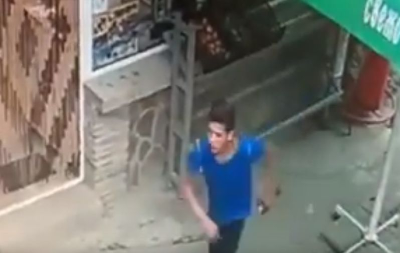 Чевръсто цигане извърши нещо много гнусно до гарата в Казанлък ВИДЕО 