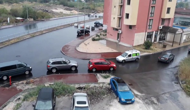 Цял Пловдив се диви на наглостта на тези шофьори ВИДЕО