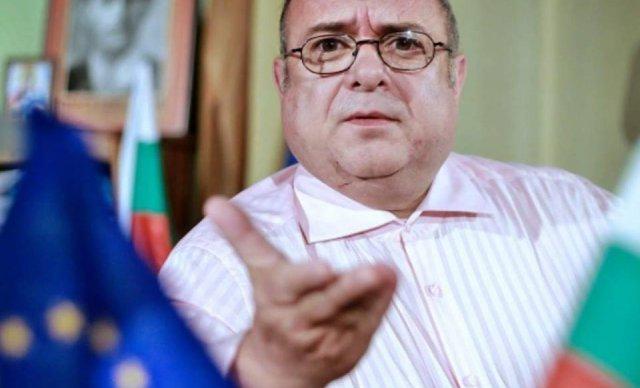Актьорът Диян Мачев с любопитни признания за телевизията и театъра!